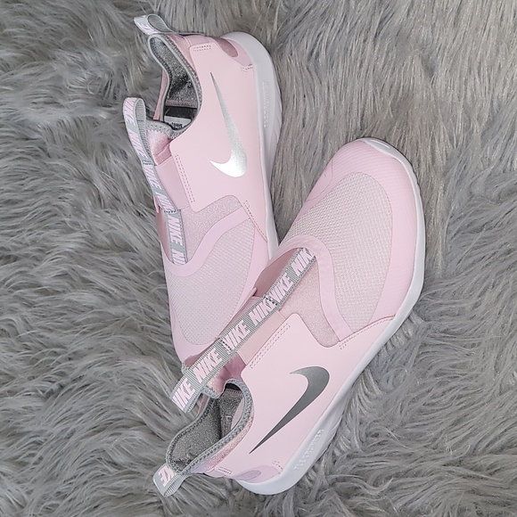 Nike Other - New Nike flexrunner pink 7Y (8.5 women's)